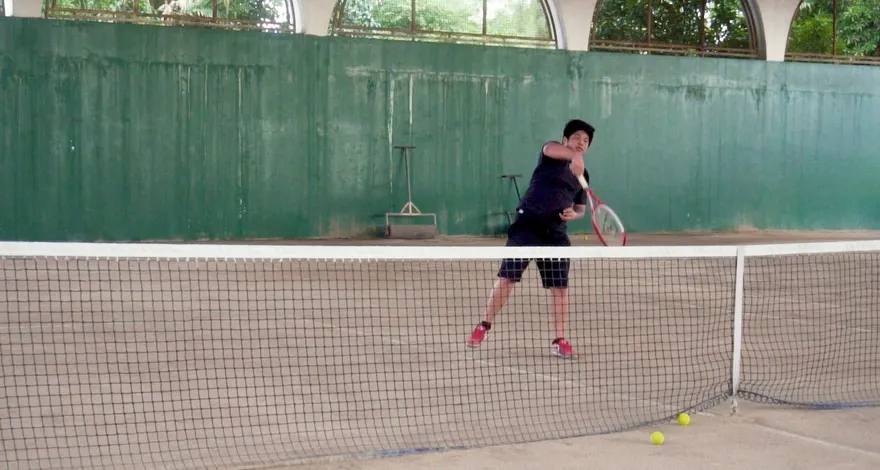 Comment frapper une balle de tennis