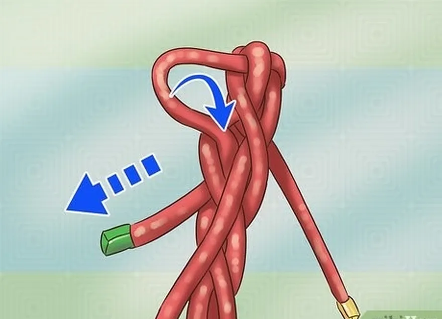 étape 4 répétez le bouclage et le serrage de la troisième queue et du troisième brin.