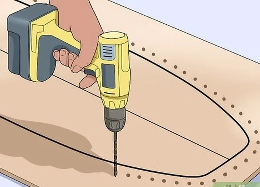 étape 4 percez des trous autour de l'extérieur du contour de la planche.