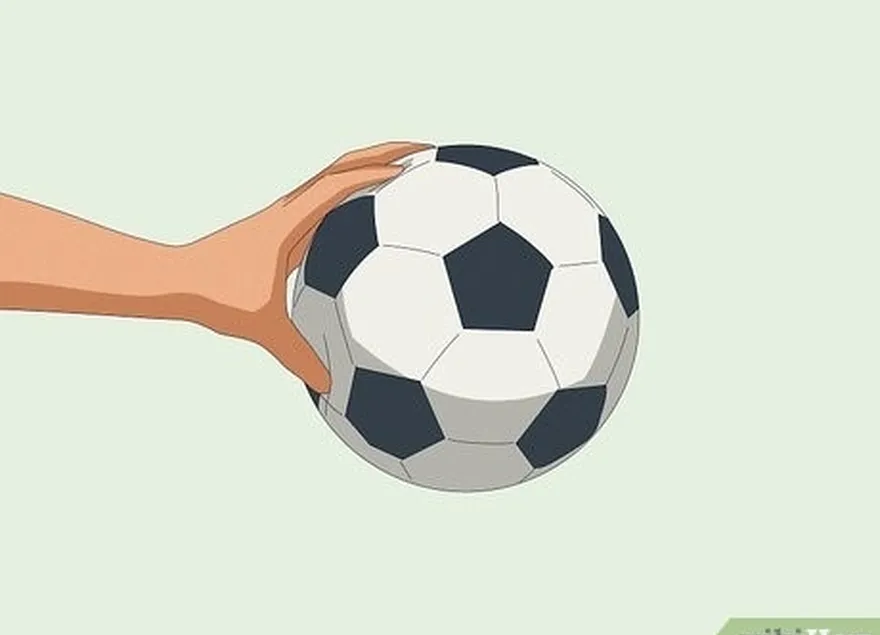 étape 4 prenez un ballon de football (pas trop gonflé) et commencez à vous entraîner à jongler.