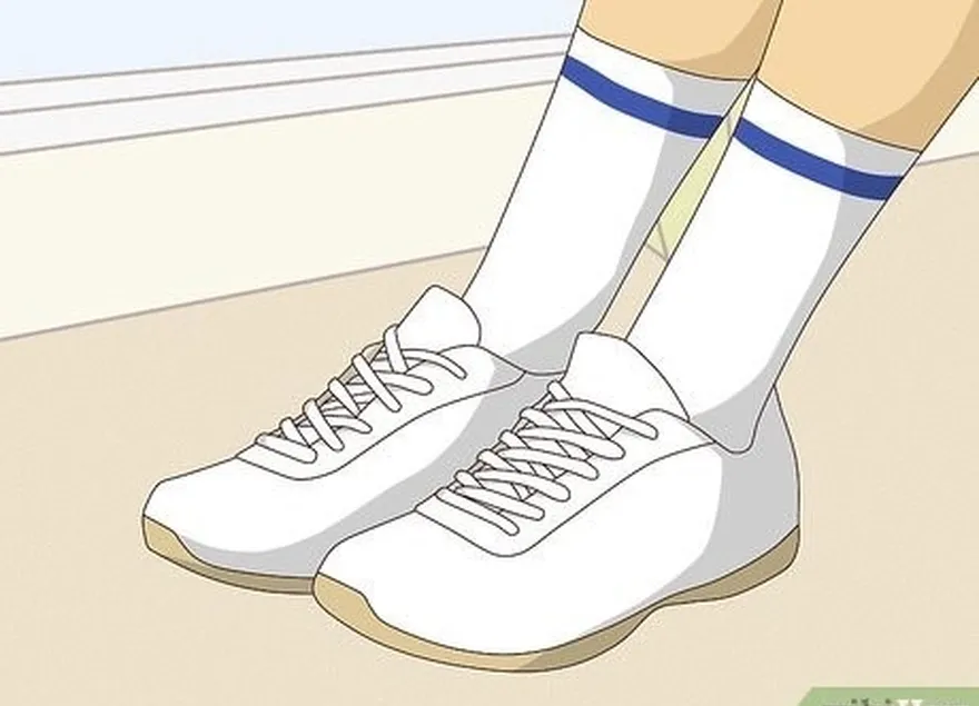 étape 5 : portez des chaussettes blanches et des chaussures de cheerleading blanches et propres aux pieds.