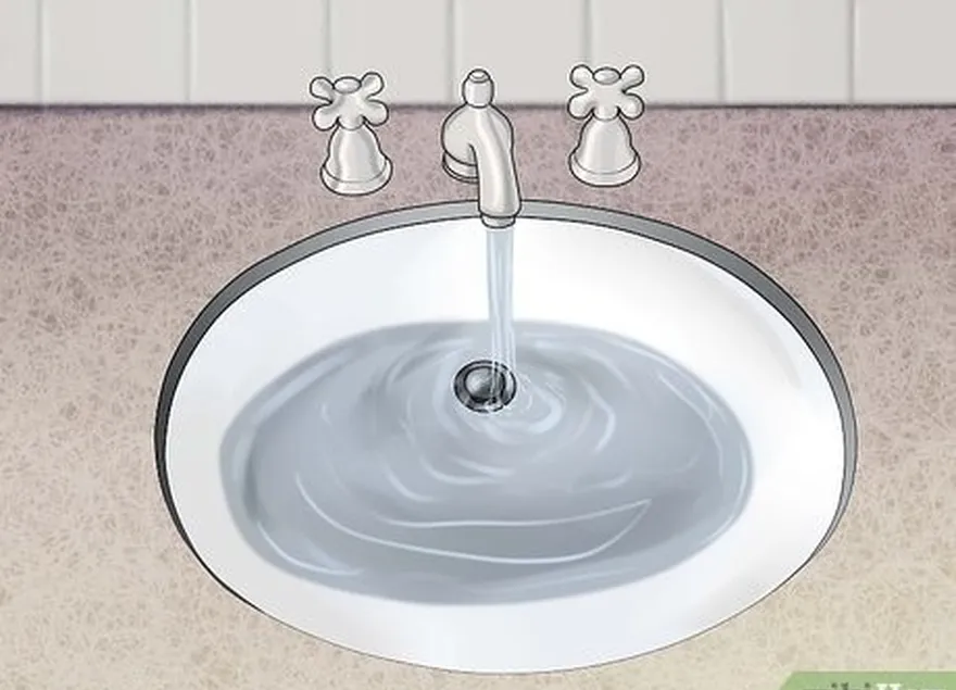 étape 1 allez dans votre salle de bain et remplissez votre lavabo d'eau.