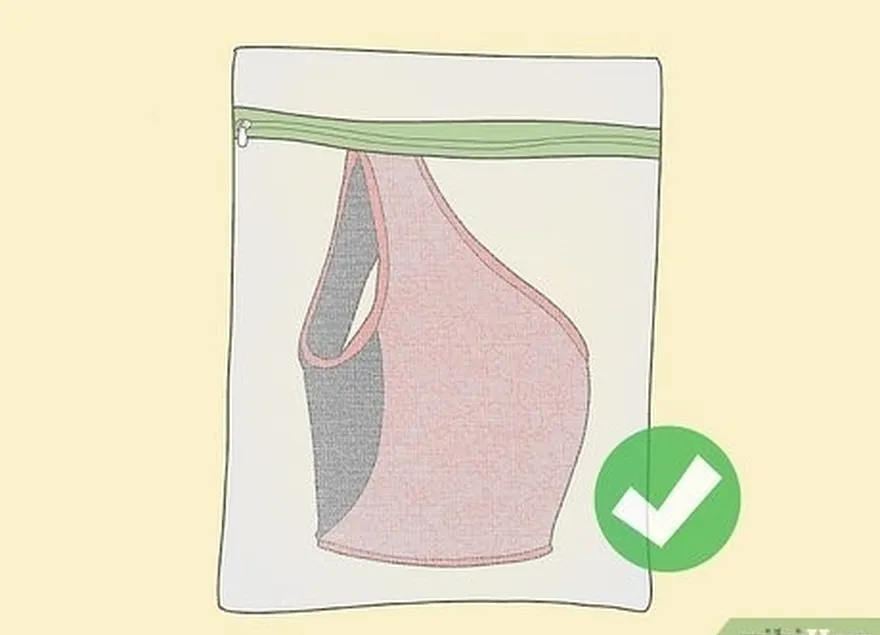 étape 1 placez votre soutien-gorge dans un sac pour vêtements délicats afin de le protéger pendant le lavage.