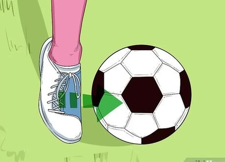 étape 4 touchez le ballon juste en dessous du centre du ballon avec votre cou-de-pied.