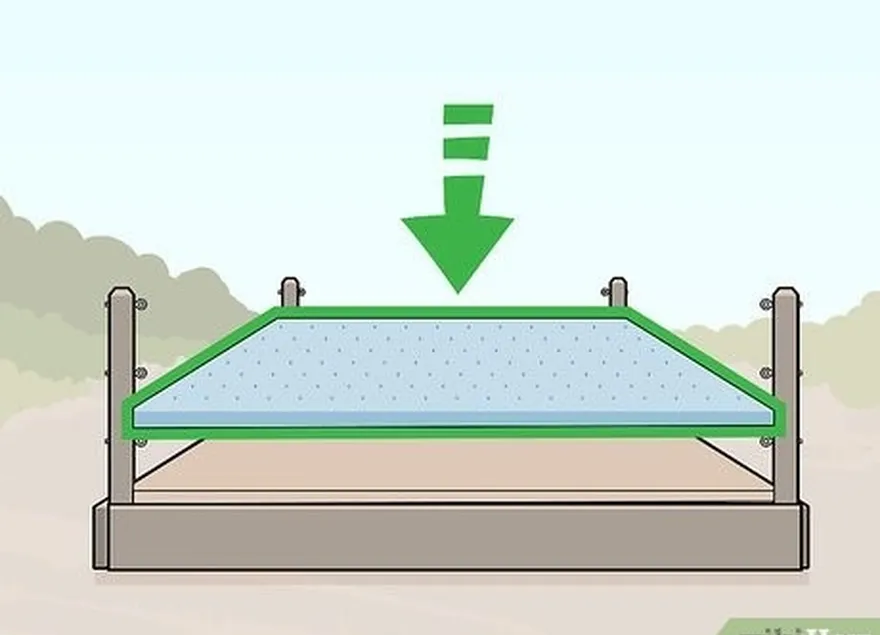 étape 3 : recouvrez le sol en contreplaqué d'un matelas.