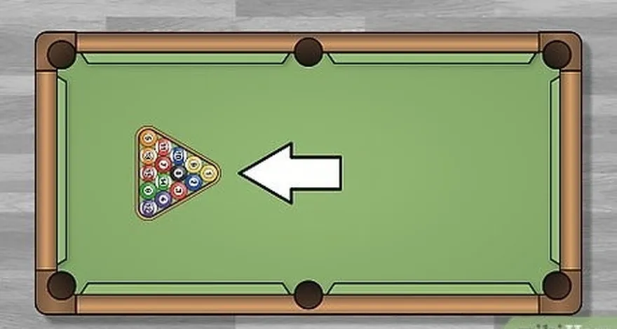 étape 5 alignez le sommet (la première bille) avec le losange central sur le côté de la table de billard.